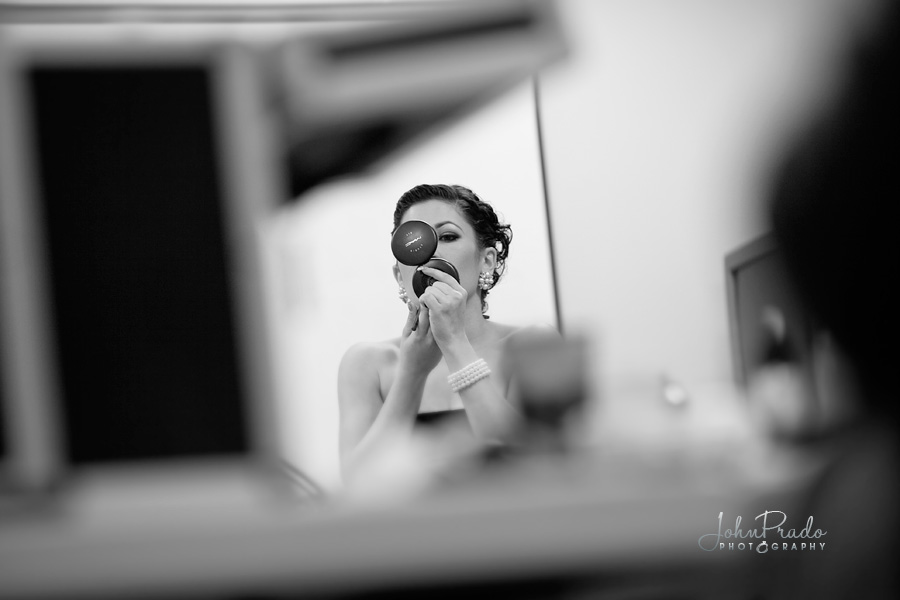 bridesmaid photo affixing her makeup  photo 