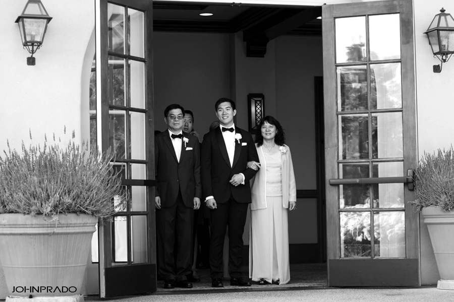 groom and parents