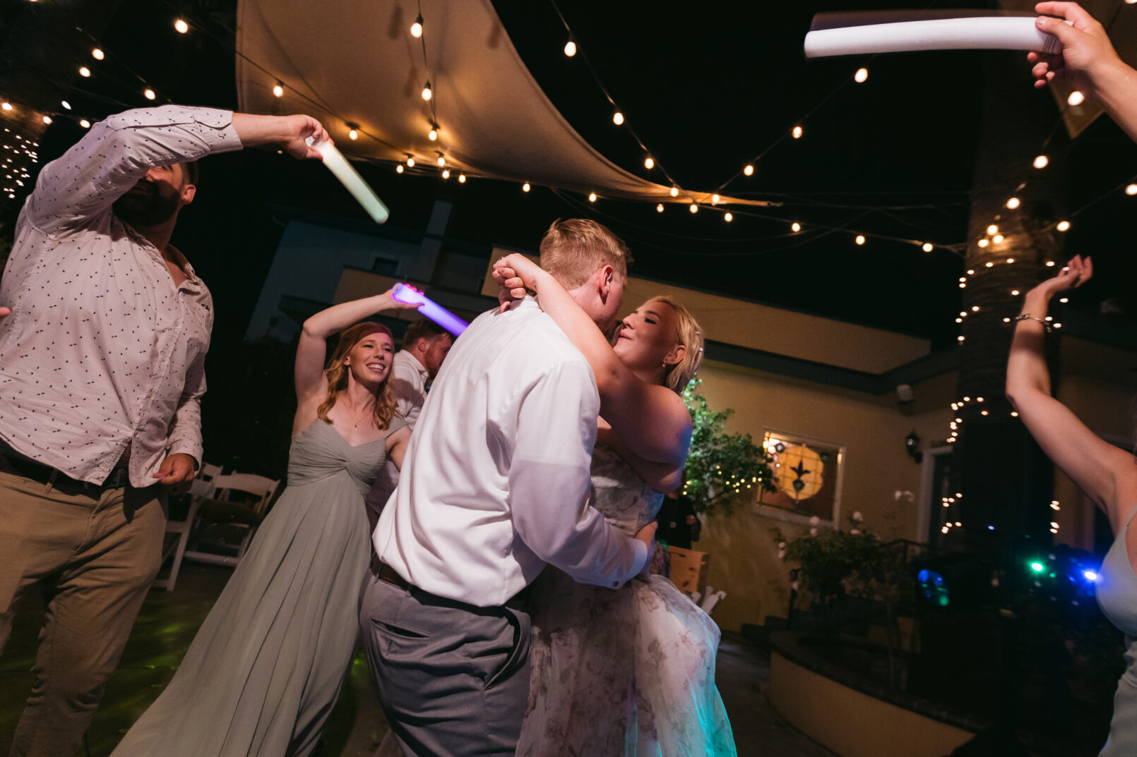 Bride & groom on the dance floor